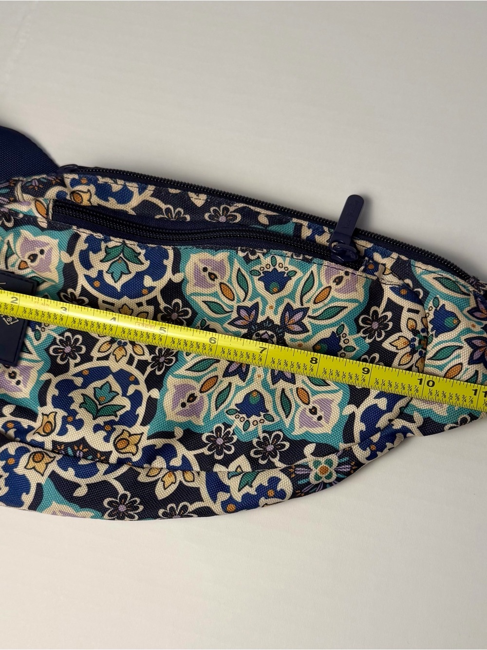 Vera Bradley Sling Backpack Blue Floral Crossbody Bag Adjustable Strap Travel - Picture 7 of 8